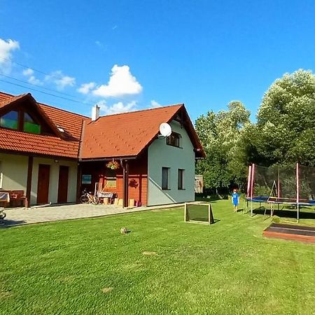 Ubytovanie U Huberta Besenova Exterior photo