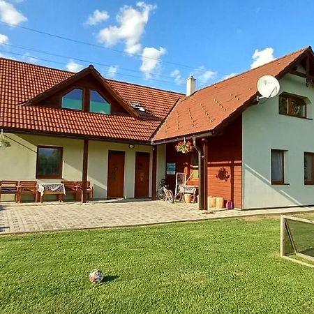 Ubytovanie U Huberta Besenova Exterior photo