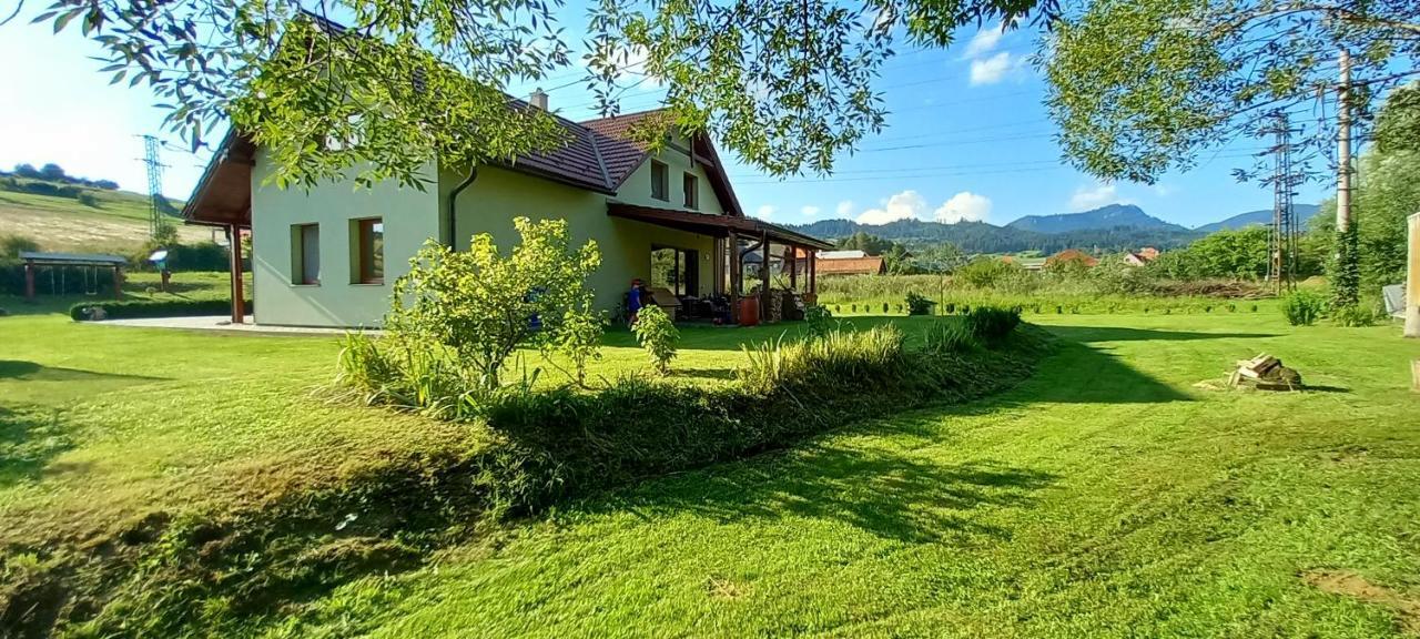Ubytovanie U Huberta Besenova Exterior photo
